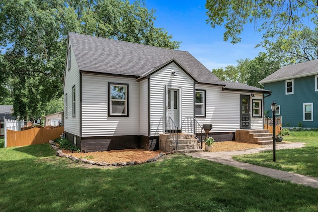 404 8th Ave S, Princeton, MN 55371 - view of front of home featuring a shingled roof and entry steps