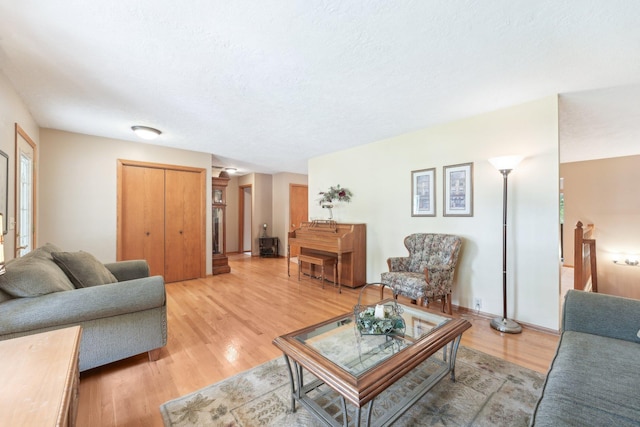 1852 13th Ave W, Shakopee, MN 55379 - living area with light wood-style floors