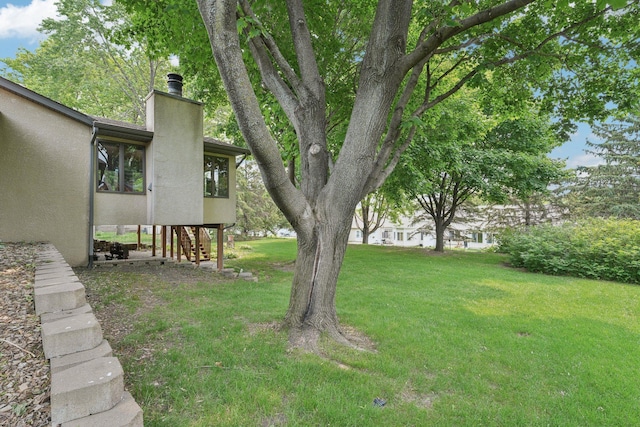 1852 13th Ave W, Shakopee, MN 55379 - view of green lawn with stairs
