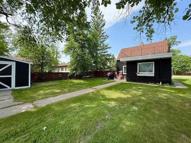 310 Saint Paul Ave S, Thief River Falls, MN 56701 - view of yard