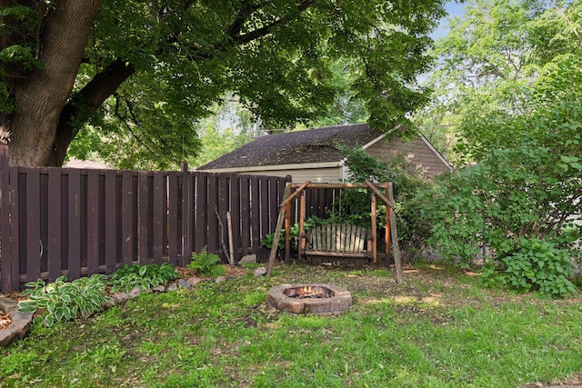 4124 14th Ave S, Minneapolis, MN 55407 - view of yard featuring an outdoor fire pit