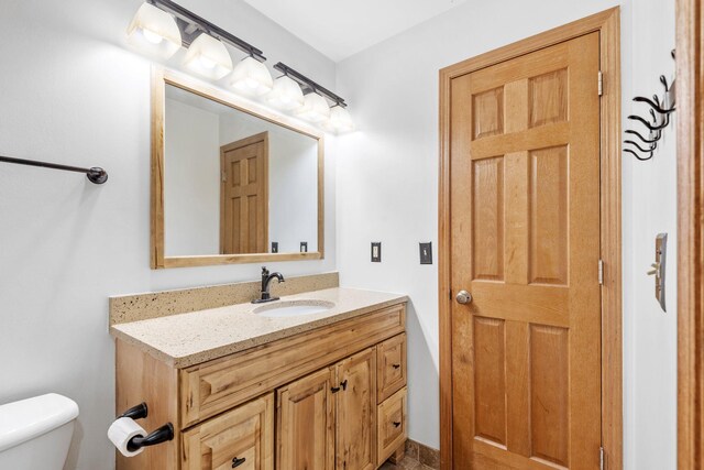 5554 Knoll Dr, Shoreview, MN 55126 - half bath with vanity and toilet