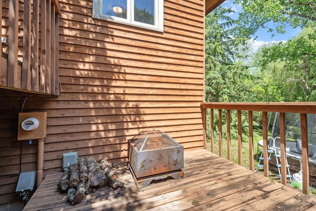 5554 Knoll Dr, Shoreview, MN 55126 - view of wooden terrace