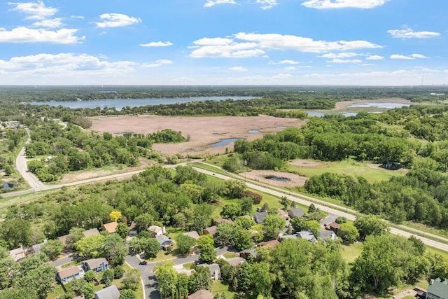 5554 Knoll Dr, Shoreview, MN 55126 - bird's eye view of a large body of water