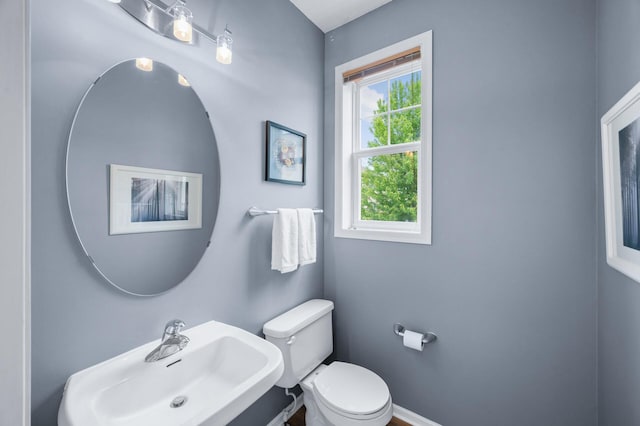 2099 Clover Ridge Dr, Chaska, MN 55318 - bathroom featuring a sink and toilet