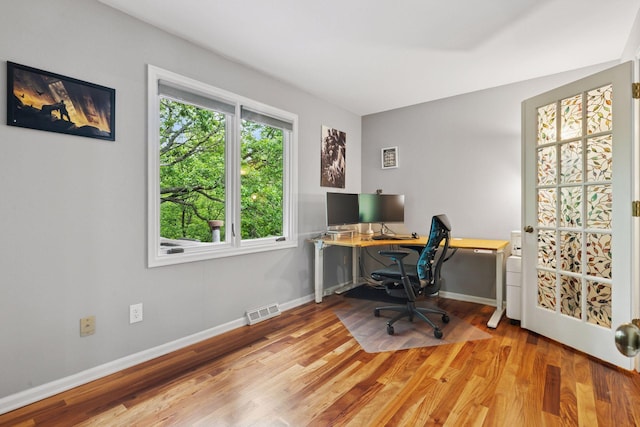 5921 Creek Pt, Minnetonka, MN 55345 - office space with wood finished floors and baseboards