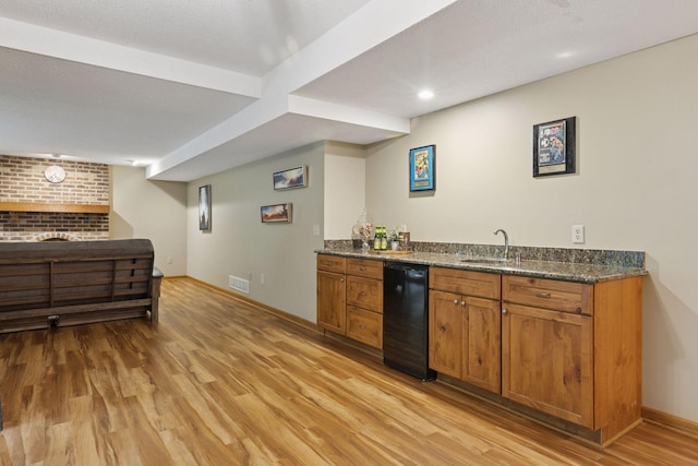 5921 Creek Pt, Minnetonka, MN 55345 - indoor wet bar with light wood finished floors, black dishwasher, baseboards, recessed lighting, and beamed ceiling