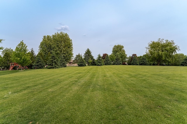 2292 Teakwood Ln SW, Rochester, MN 55902 - view of grassy yard