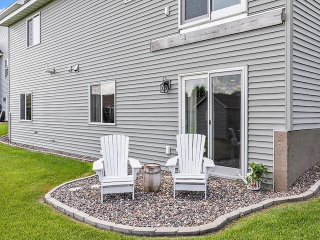1308 Timber Ln, Buffalo, MN 55313 - rear view of house with a yard