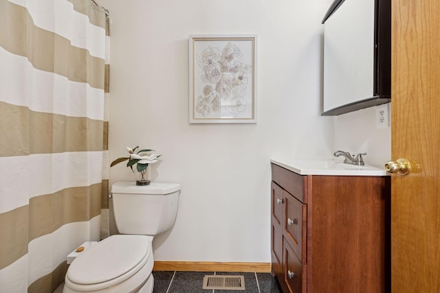 2517 Cobble Hill Ct Unit I, Woodbury, MN 55125 - bathroom with toilet, vanity, tile patterned flooring, a shower with shower curtain, and baseboards
