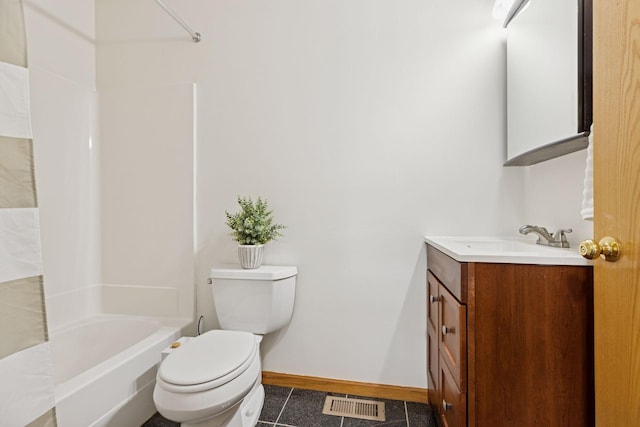 2517 Cobble Hill Ct Unit I, Woodbury, MN 55125 - full bath featuring vanity, tile patterned flooring, toilet, baseboards, and  shower combination