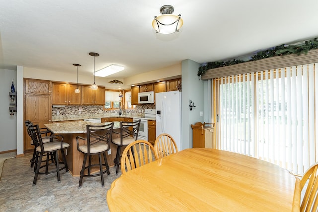 1218 6th St NW, Dodge Center, MN 55927 - view of dining space