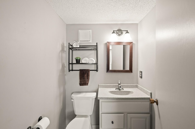 1902 Duck Pond Dr W, Saint Paul, MN 55118 - bathroom with a textured ceiling and vanity