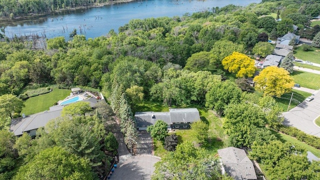 2307 Sherwood Cir, Bloomington, MN 55431 - view of property location featuring a large body of water and a heavily wooded area