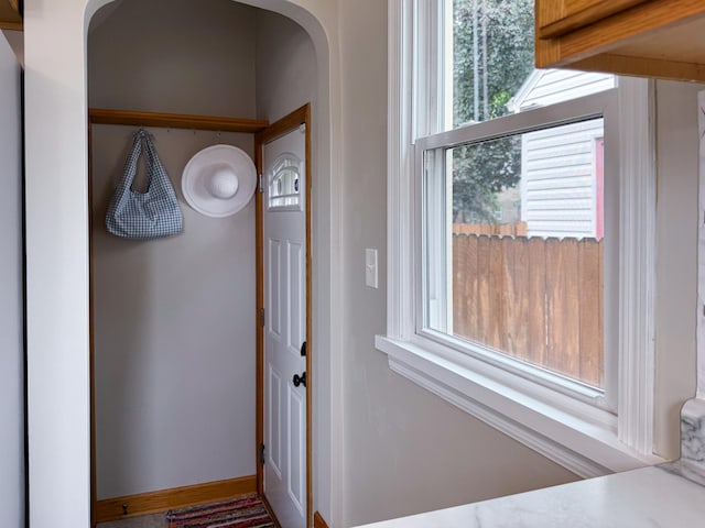 1759 Arlington Ave E, Saint Paul, MN 55106 - doorway featuring arched walkways