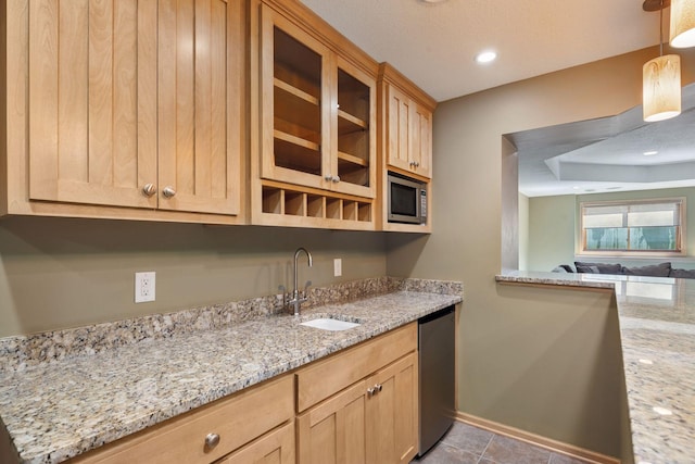 1496 Pinetree Trl, Eagan, MN 55122 - kitchen with appliances with stainless steel finishes, a sink, light brown cabinetry, and recessed lighting
