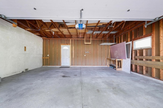16503 Franklin Trl SE, Prior Lake, MN 55372 - garage featuring a garage door opener