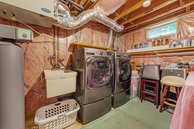 1525 21st Ave NW, Faribault, MN 55021 - laundry room with independent washer and dryer