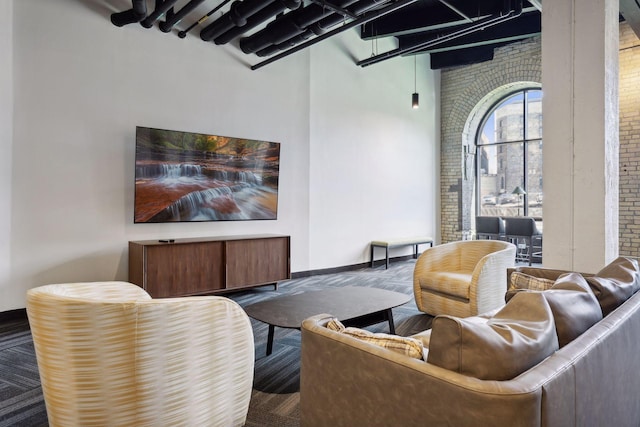 401 2nd St Unit 208, Minneapolis, MN 55401 - lobby featuring brick wall and a high ceiling
