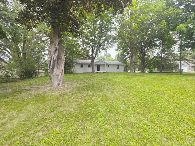 2710 Garden Ln, Mound, MN 55364 - view of green lawn