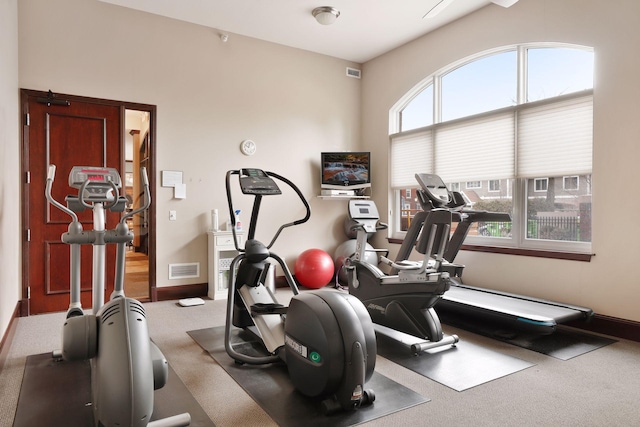 301 Clifton Ave Unit 1K, Minneapolis, MN 55403 - exercise area with carpet floors and baseboards
