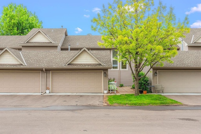 8712 Cottonwood Ln, Maple Grove, MN 55369 - multi unit property featuring a shingled roof