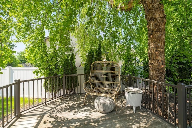 4417 Braddock Trl, Eagan, MN 55123 - view of patio / terrace