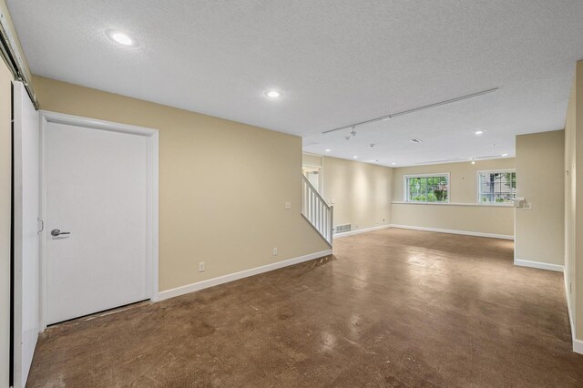 164 Wedgewood Dr, Mahtomedi, MN 55115 - photo 17
