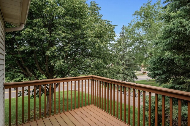 164 Wedgewood Dr, Mahtomedi, MN 55115 - photo 23