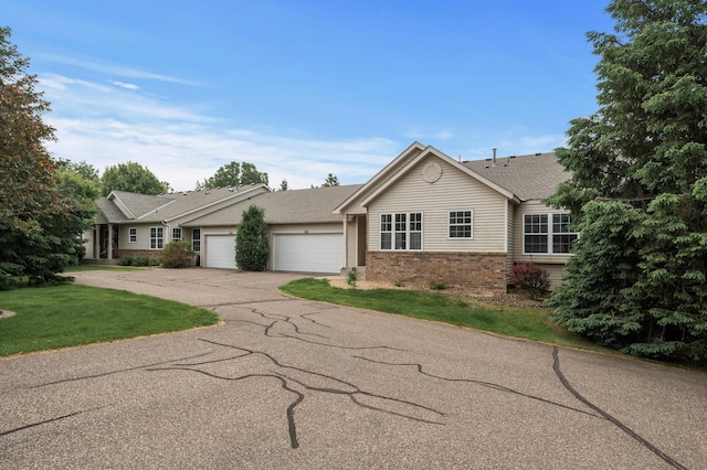 164 Wedgewood Dr, Mahtomedi, MN 55115 - photo 24
