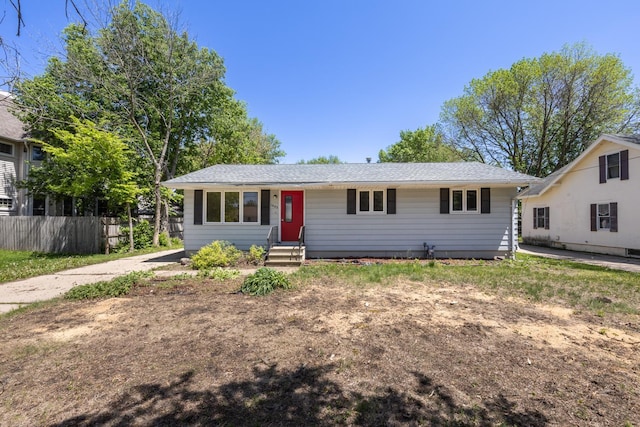 1605 4th St SW, Austin, MN 55912 - view of front of home with roof with shingles