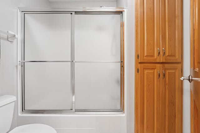 6654 Orchid Ln N, Maple Grove, MN 55311 - bathroom featuring toilet