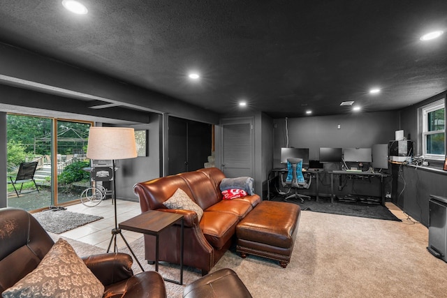 11411 Johnson Cir, Bloomington, MN 55437 - living area featuring a desk and recessed lighting
