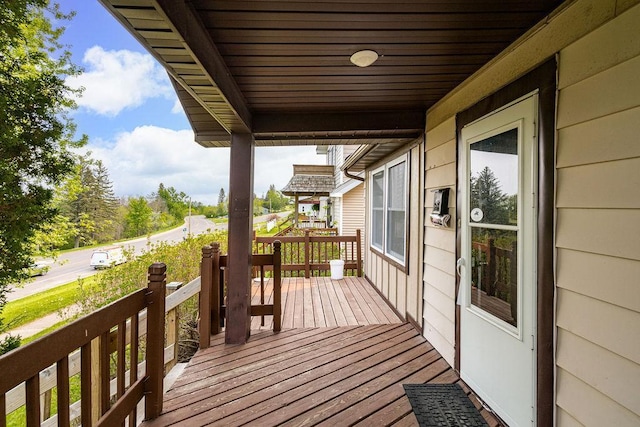 627 Skyline Pkwy, Duluth, MN 55805 - view of deck