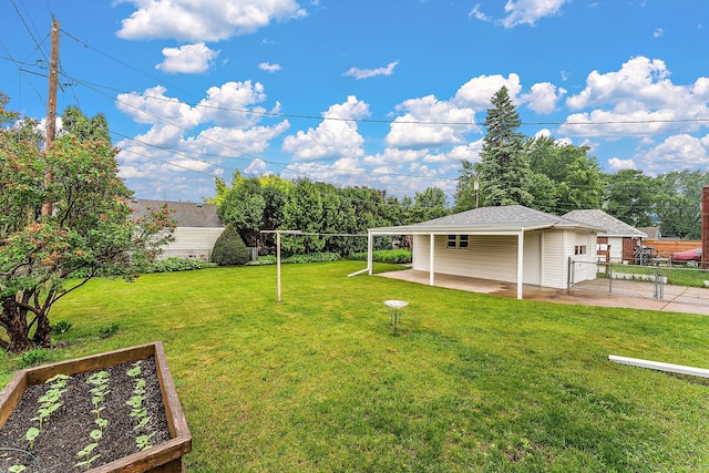 2142 Cottage Ave E, Saint Paul, MN 55119 - view of yard with a garden, a gate, and a patio