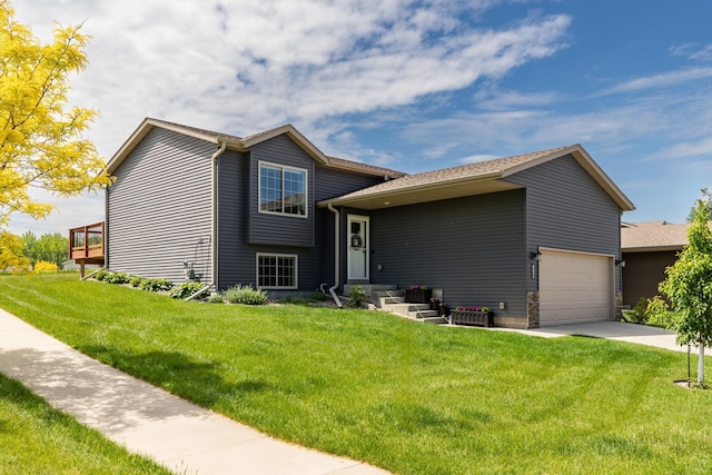 3900 Orchardview Ln NW, Rochester, MN 55901 - split level home with a garage, a front lawn, and concrete driveway