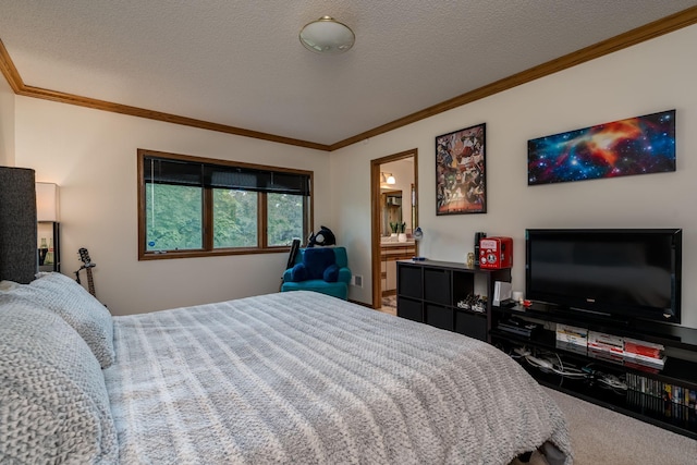 17 Oriole Pl, North Mankato, MN 56003 - carpeted bedroom featuring crown molding, a textured ceiling, and ensuite bathroom