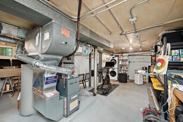 1144 Abell St, Saint Paul, MN 55117 - garage featuring washer / clothes dryer