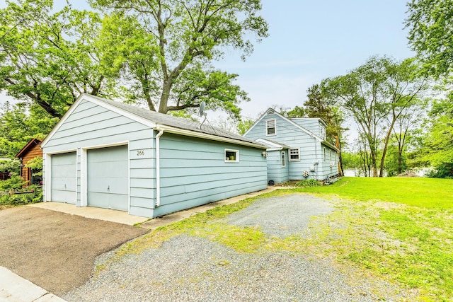 266 Janice St, Shoreview, MN 55126 - view of detached garage