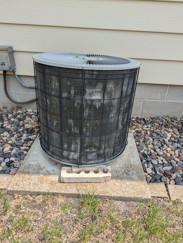 702 Hills Ln, Albert Lea, MN 56007 - exterior view of central air condition unit