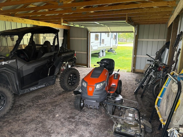 505 Lindquist St W, Onamia, MN 56359 - view of garage