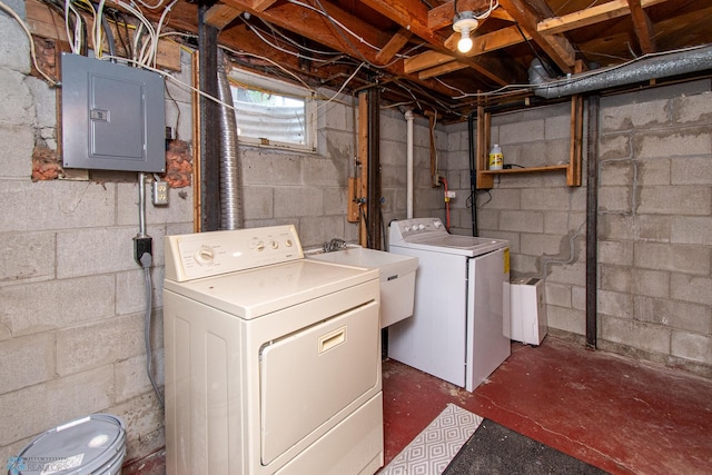 1614 2nd St N, Fargo, ND 58102 - washroom with washer and clothes dryer and electric panel