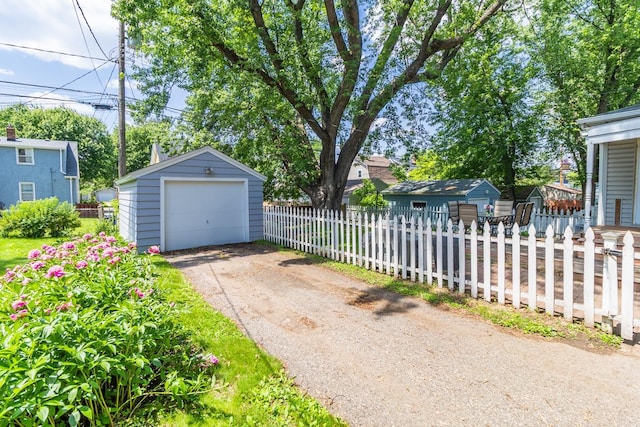 1023 Avon St N, Saint Paul, MN 55103 - detached garage featuring driveway