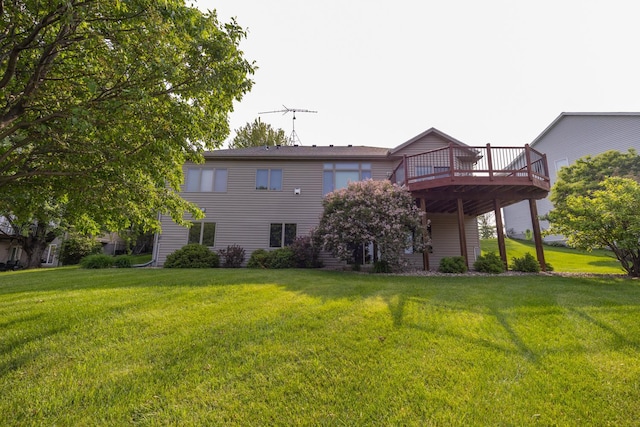 4374 Shetland Pl NW, Rochester, MN 55901 - rear view of house featuring a deck and a lawn