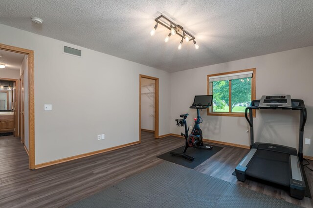 623 Rolling Hills Dr, Le Center, MN 56057 - photo 21