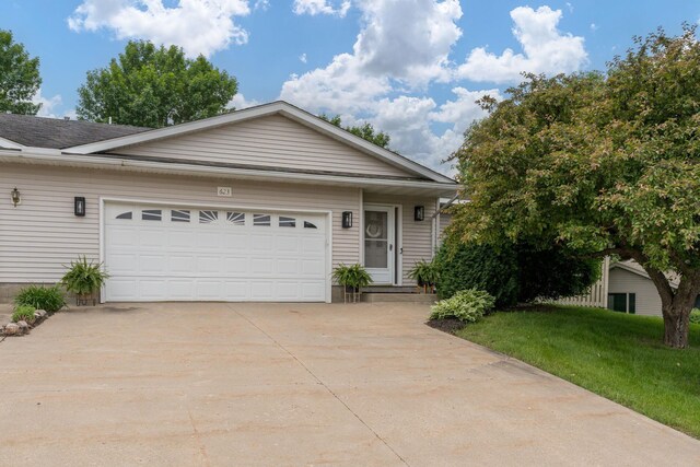 623 Rolling Hills Dr, Le Center, MN 56057 - photo 35