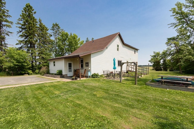 1843 190th St, Eureka, WI 54853 - view of front of property with a front yard