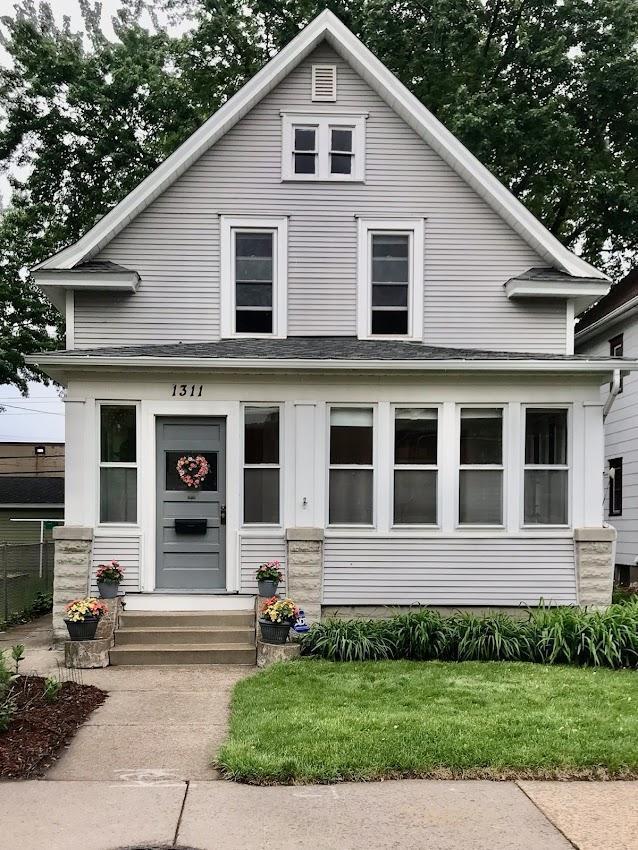1311 Monroe St NE, Minneapolis, MN 55413 - view of front of house
