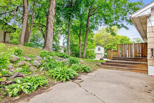 5421 Church Rd, Mound, MN 55364 - view of yard