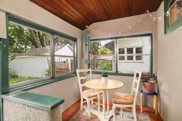 246 Griggs St S, Saint Paul, MN 55105 - sunroom with lofted ceiling